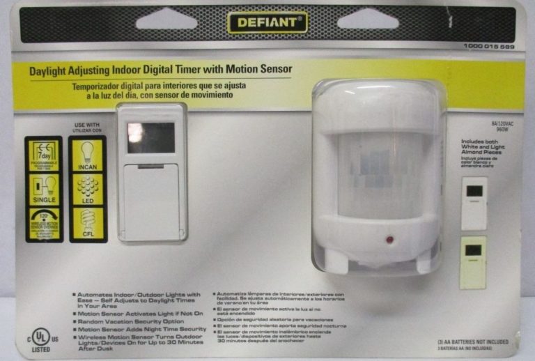 Defiant Daylight Adjusting Indoor Digital Timer with Motion Sensor 2